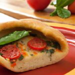 Tomato & Spinach Mini Flatbreads: Flavorful Bites to Savor