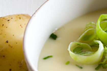 Velvety Potato and Leek Soup: A Creamy Comfort Classic