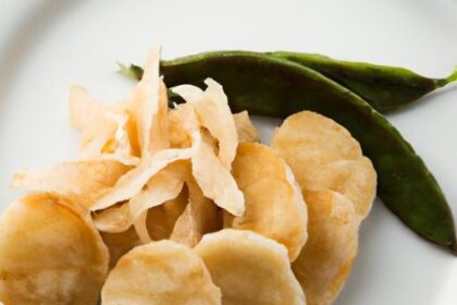 Timeless Classic Baked Ziti: Mozzarella & Ricotta Delight