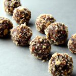 Delicious Vegan Chocolate Almond Bites: A Guilt-Free Treat