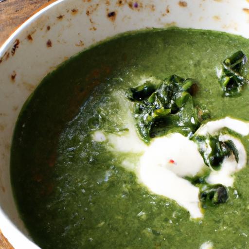 creamy Spinach Coconut Soup: A Nourishing Green ⁢Delight