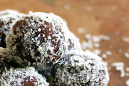 Energize Naturally: Homemade Coconut & Cocoa Power Balls
