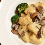 Comfort in Every Bite: Creamy Mushroom & Broccoli Gnocchi Bake