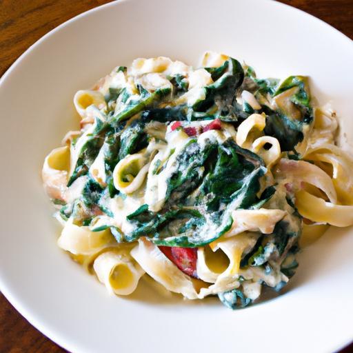 Creamy Alfredo Pasta with Spinach and Sun-Dried Tomatoes