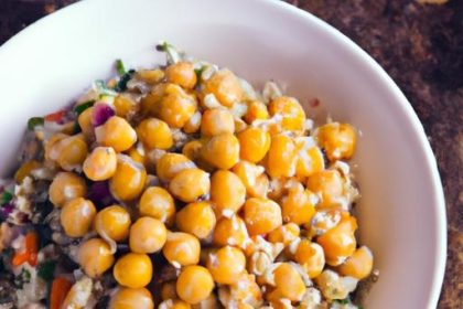 Energize Your Day with a Vibrant Chickpea Quinoa Bowl