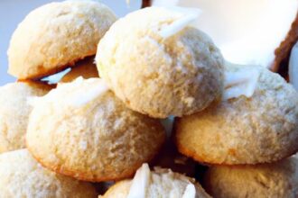 Wholesome Coconut Flour Macaroons: A Tropical Treat Guide