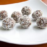 Decadent Raw Cashew & Coconut Truffles: A Healthy Indulgence