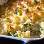 Velvety Cream of Cauliflower Soup Infused with Warm Nutmeg